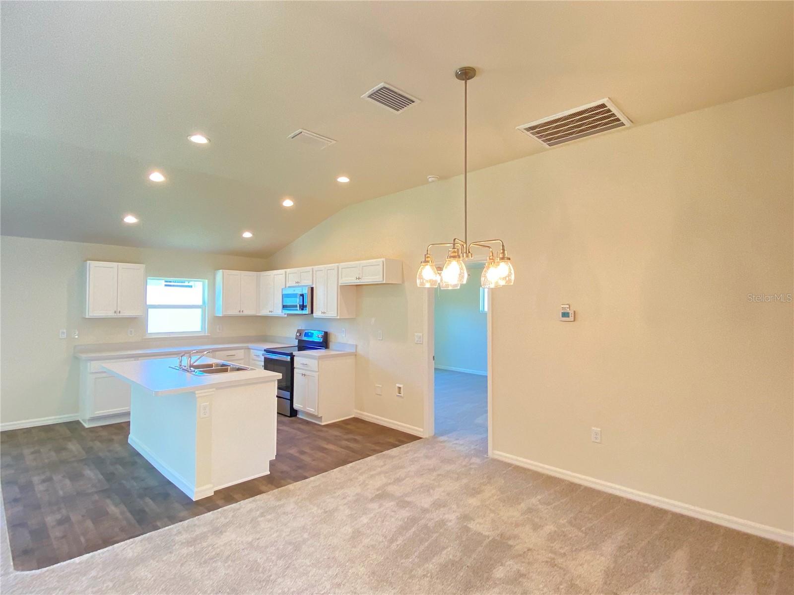 8190 N WAKEFIELD DR, CITRUS SPRINGS, FL, 34434