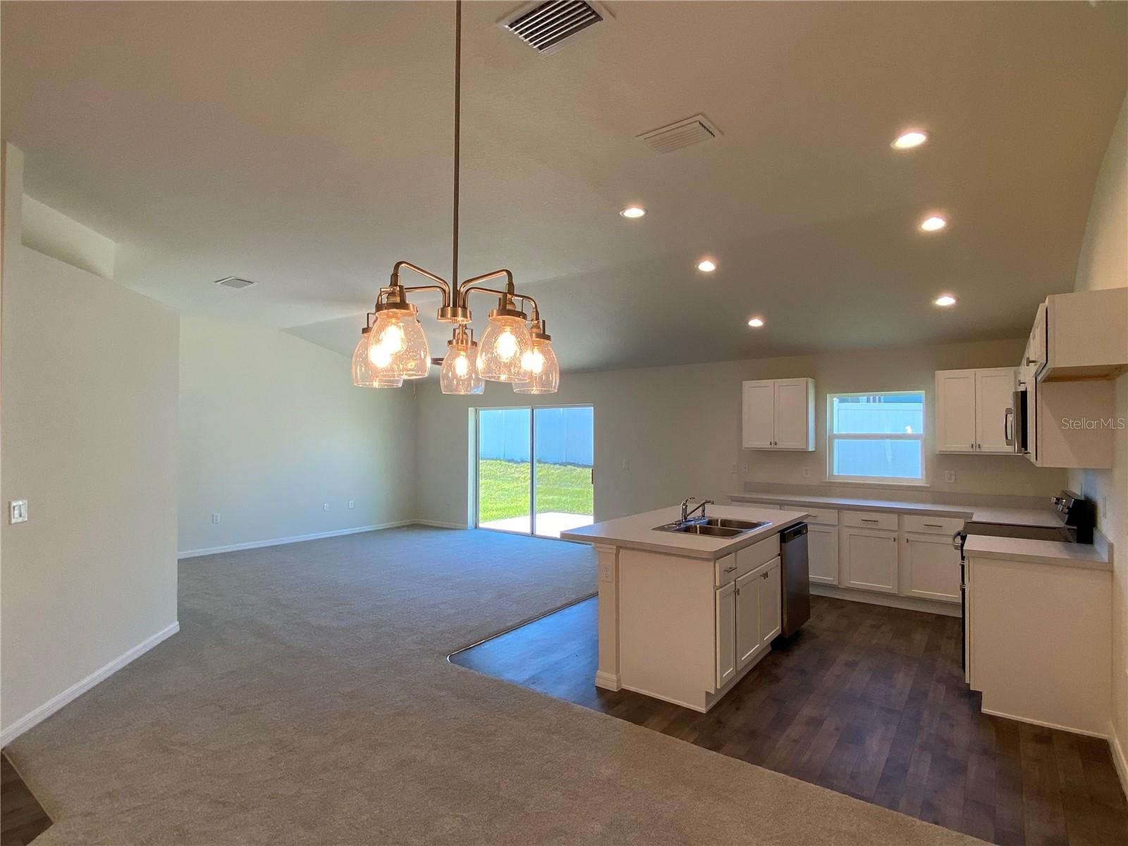 8190 N WAKEFIELD DR, CITRUS SPRINGS, FL, 34434