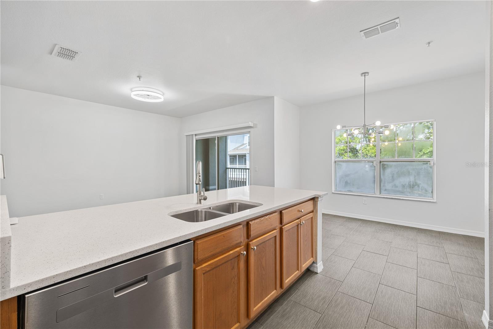 2442 GRAND CENTRAL PKWY #2, ORLANDO, FL, 32839
