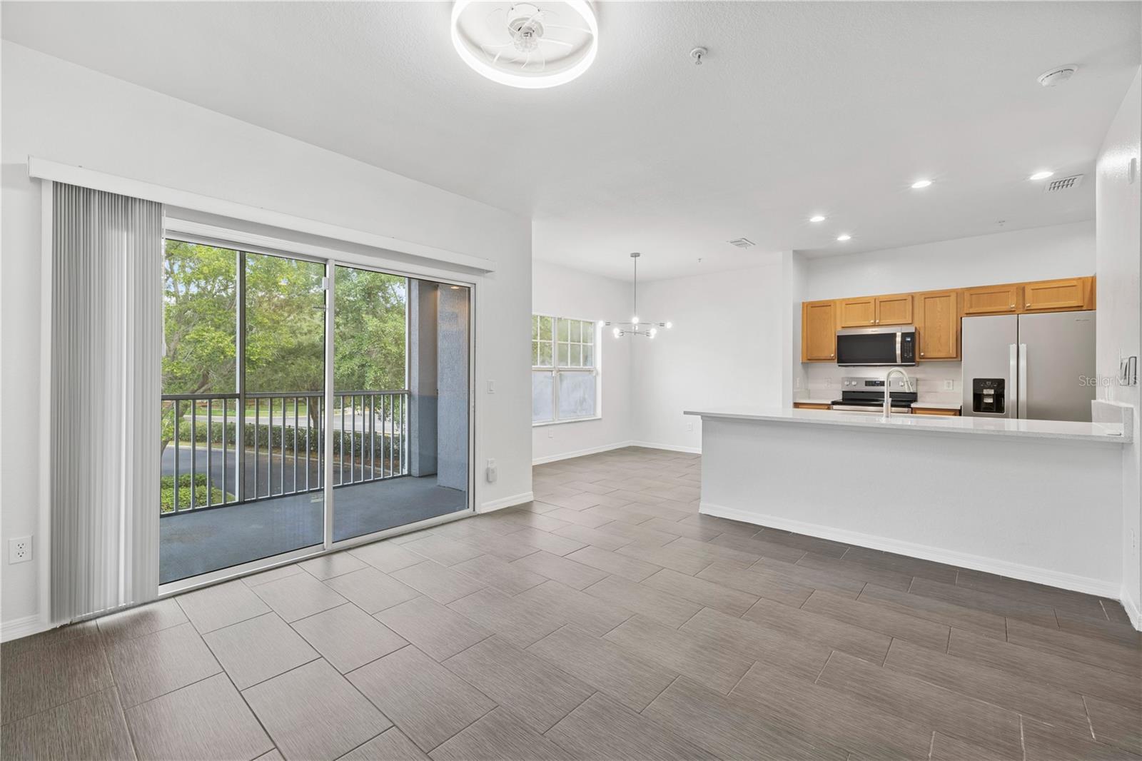 2442 GRAND CENTRAL PKWY #2, ORLANDO, FL, 32839