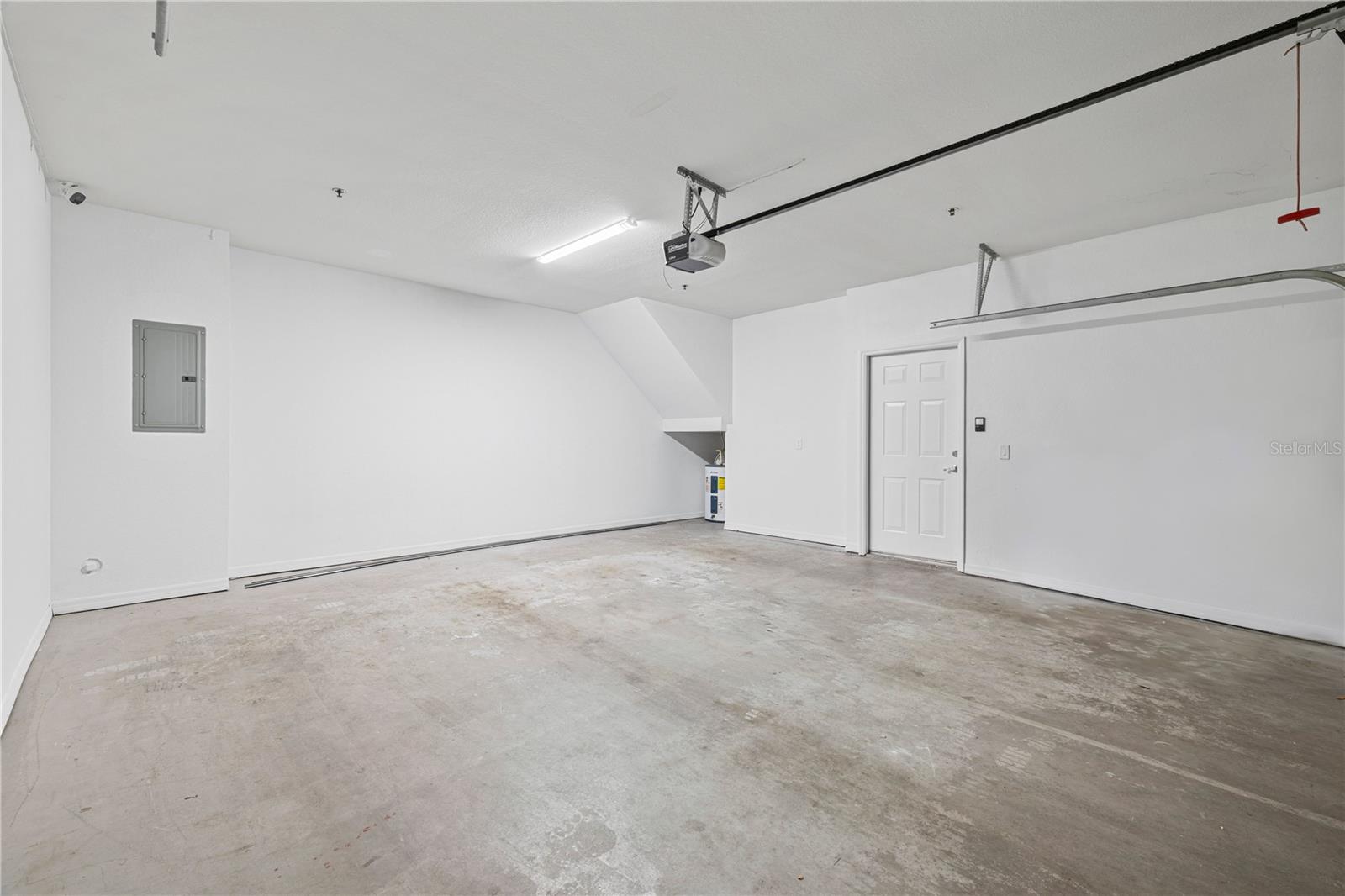 2442 GRAND CENTRAL PKWY #2, ORLANDO, FL, 32839