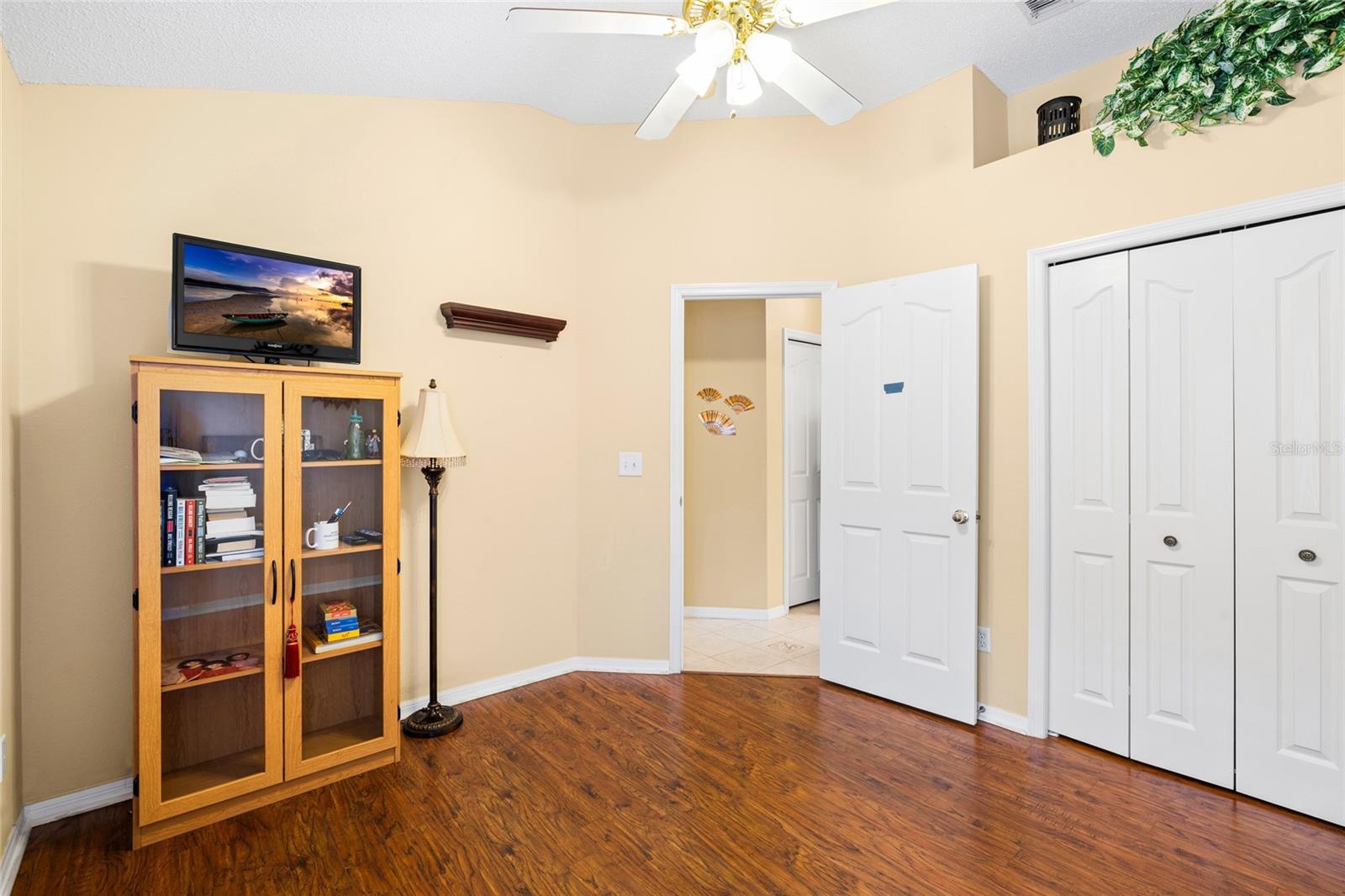 5606 PADDOCK TRAIL DR, TAMPA, FL, 33624