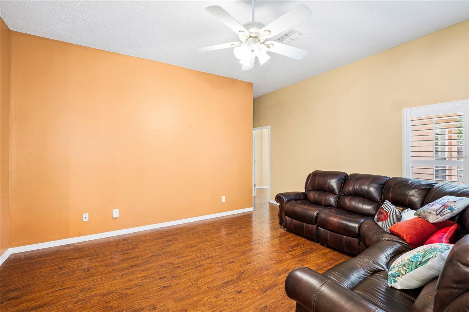 5606 PADDOCK TRAIL DR, TAMPA, FL, 33624