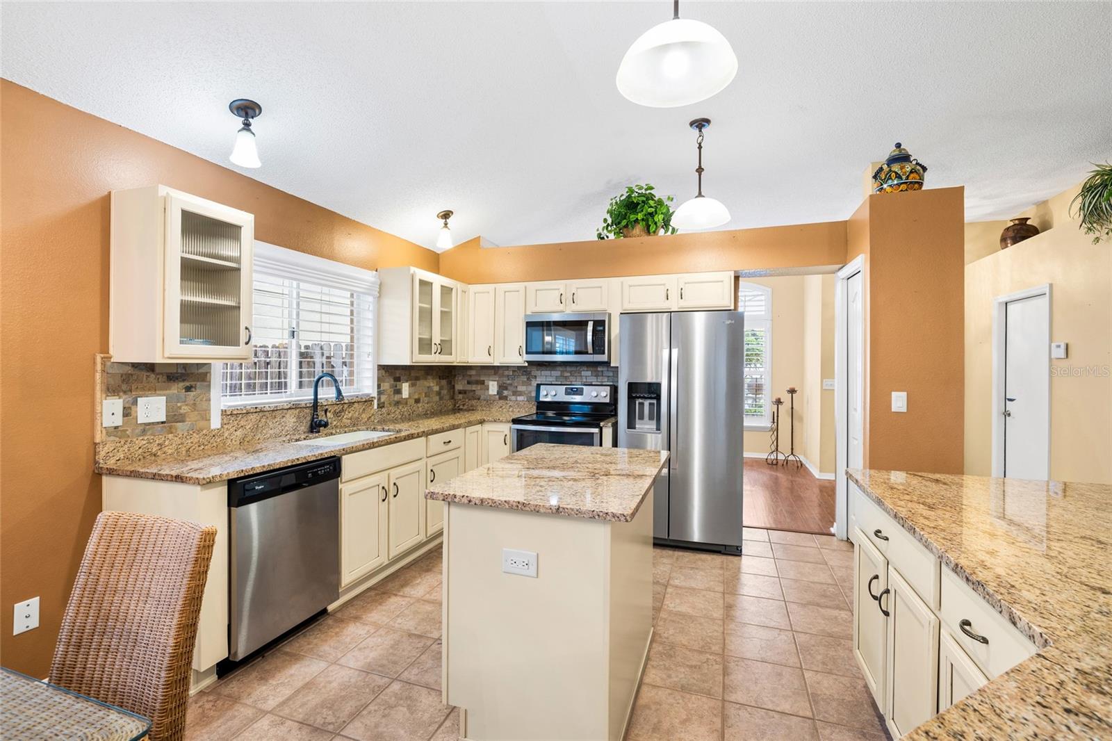 5606 PADDOCK TRAIL DR, TAMPA, FL, 33624