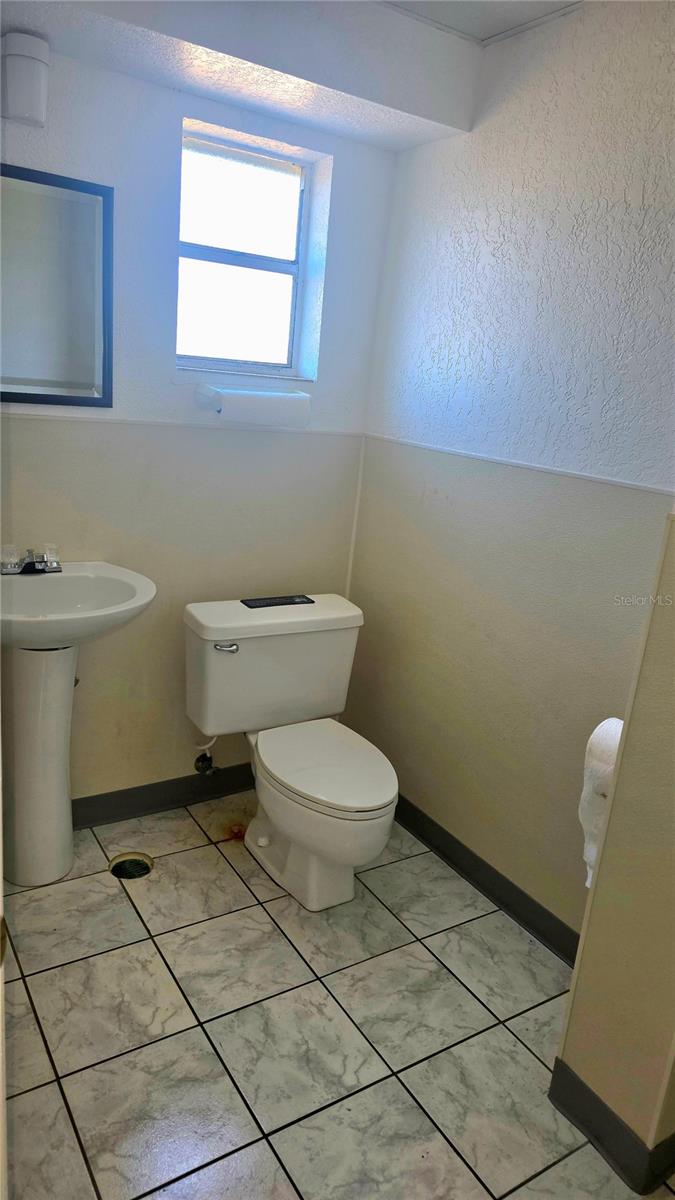 530 US-41-BYP #17B, VENICE, FL, 34285