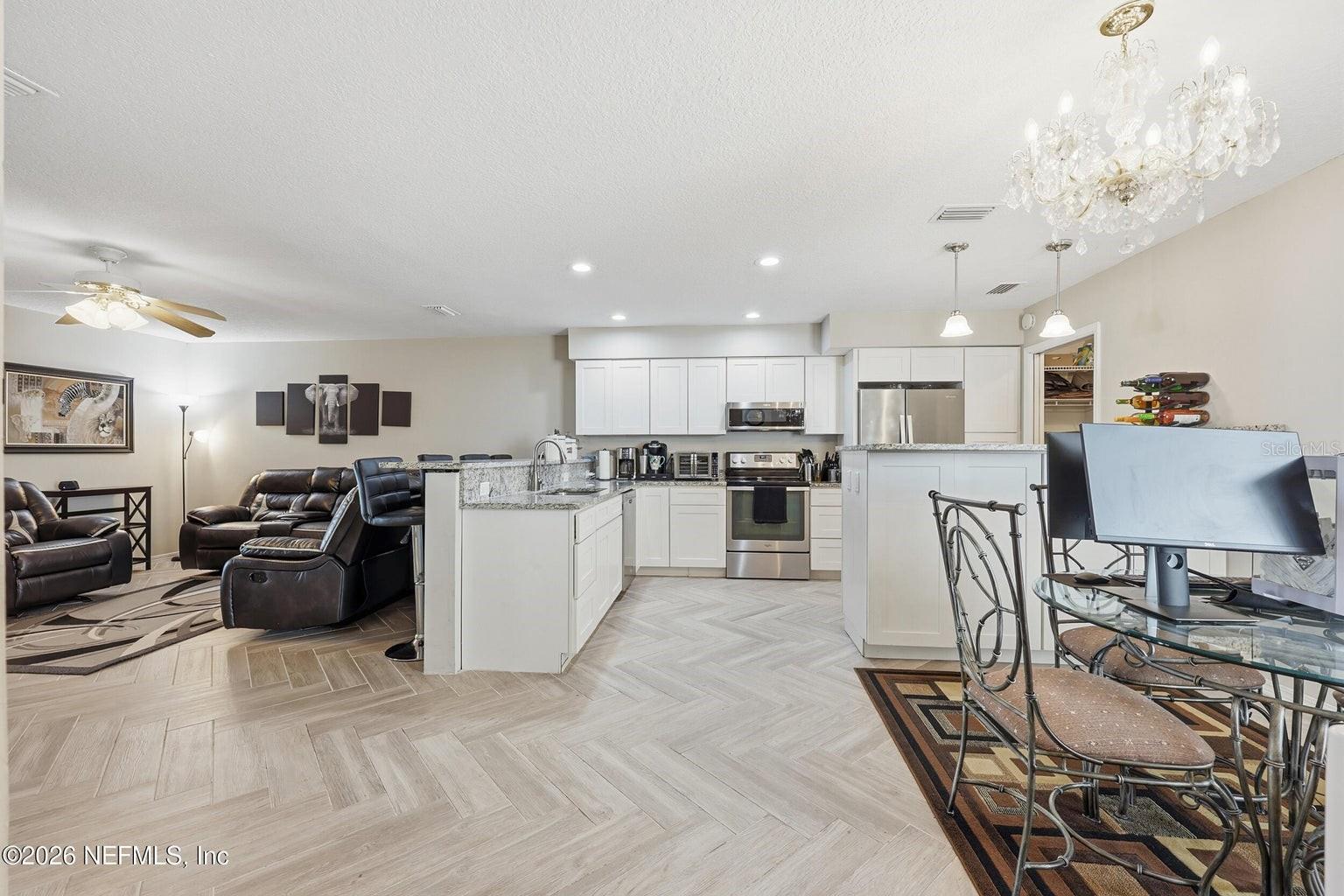 10155 BROOKWOOD FOREST BLVD, JACKSONVILLE, FL, 32225