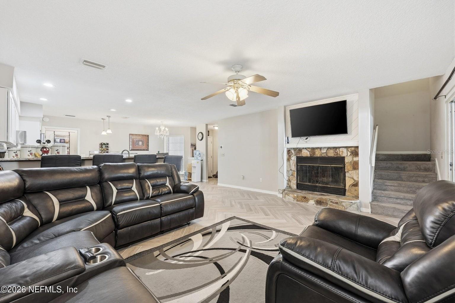 10155 BROOKWOOD FOREST BLVD, JACKSONVILLE, FL, 32225