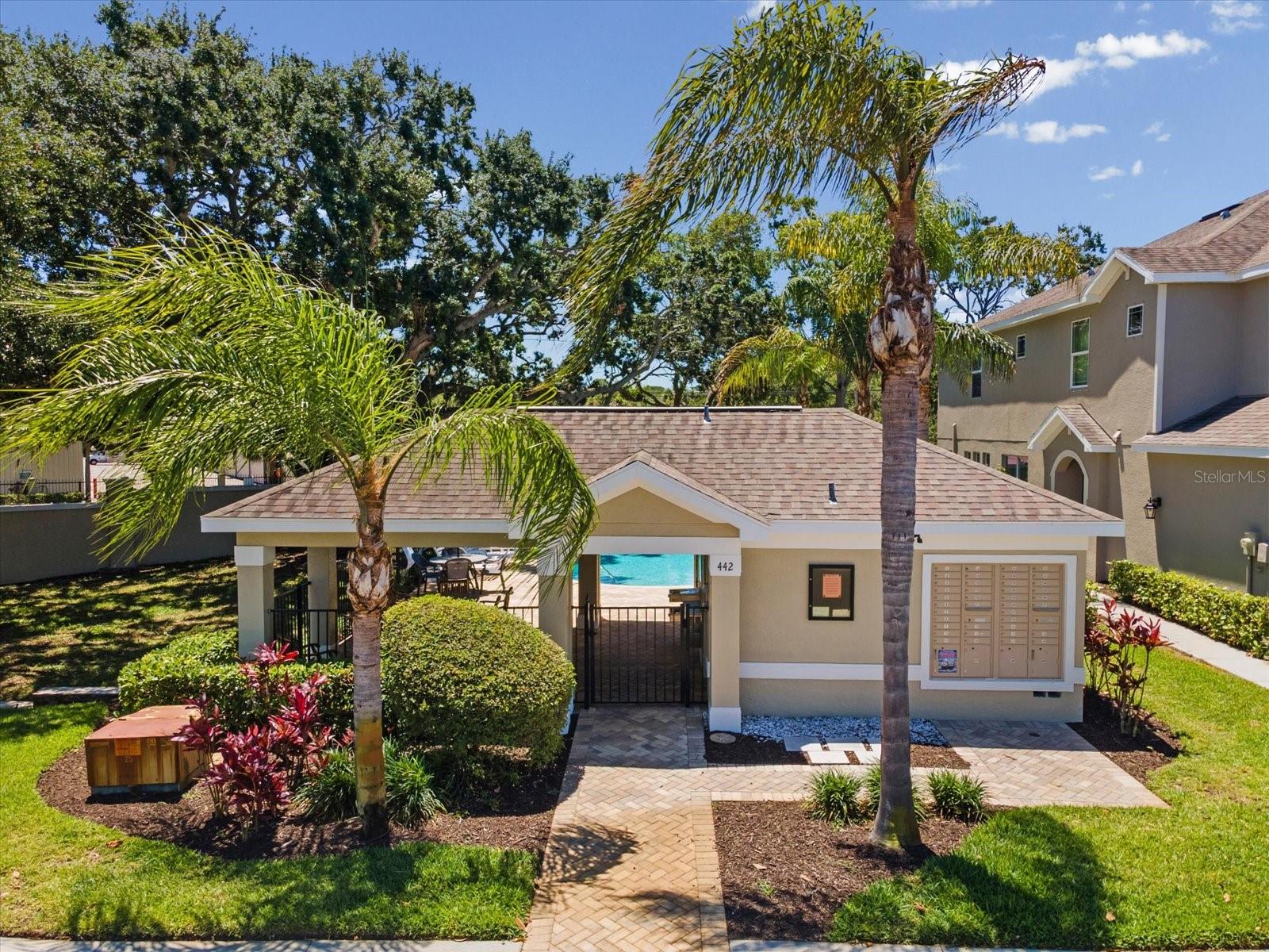 450 HARBOR SPRINGS DR, PALM HARBOR, FL, 34683