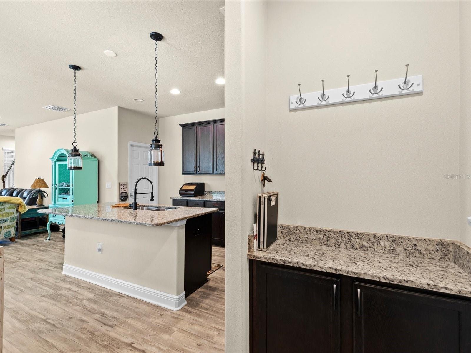 450 HARBOR SPRINGS DR, PALM HARBOR, FL, 34683