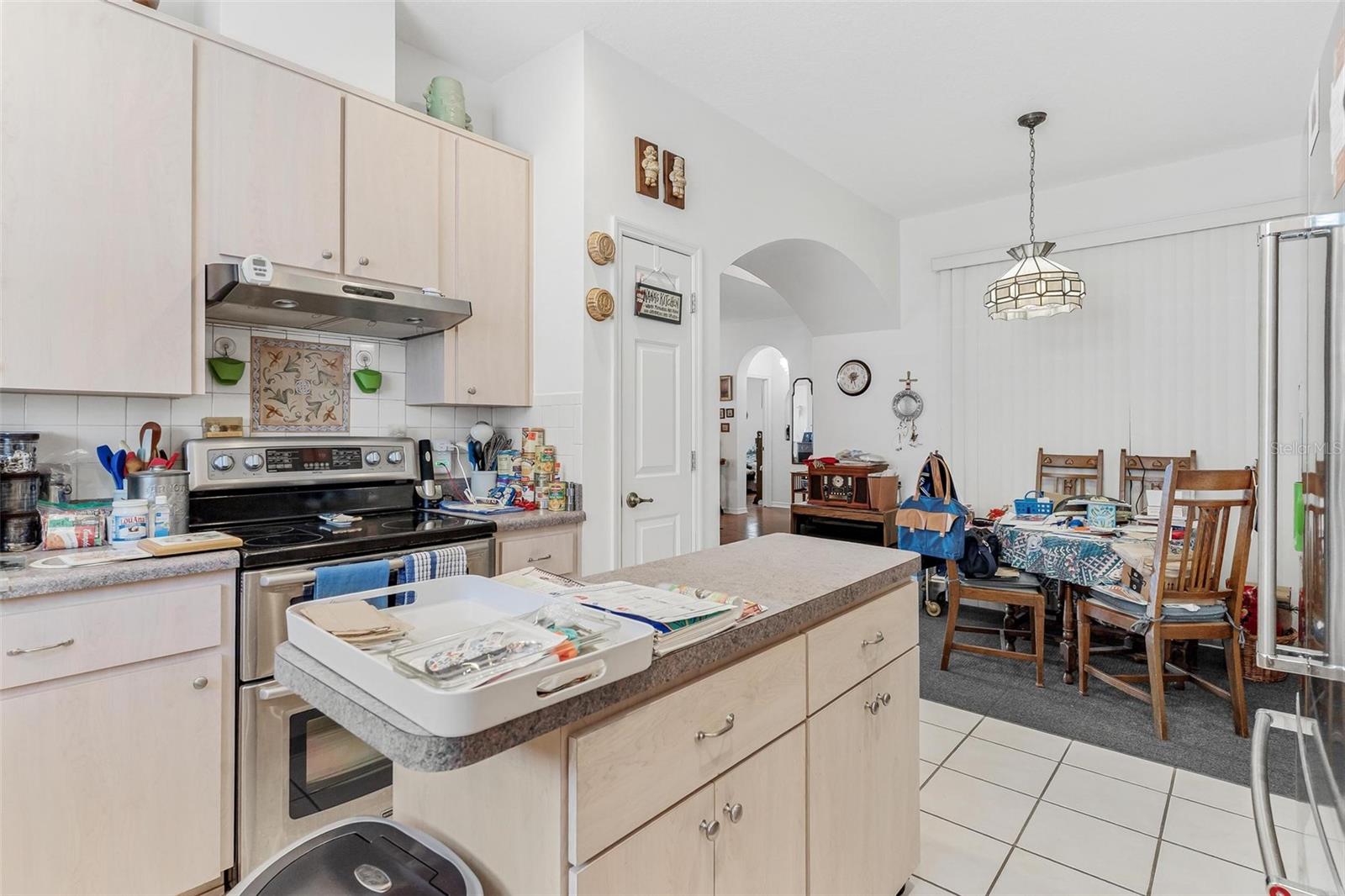 6274 SAILBOAT AVE, TAVARES, FL, 32778