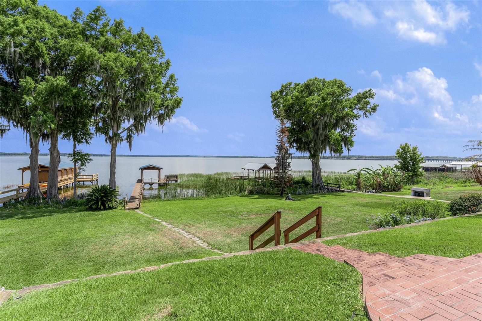 6274 SAILBOAT AVE, TAVARES, FL, 32778