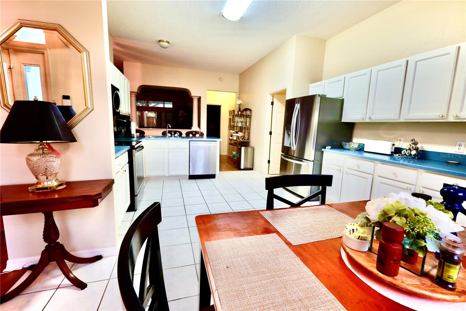 532 CARRERA DR, LADY LAKE, FL, 32159