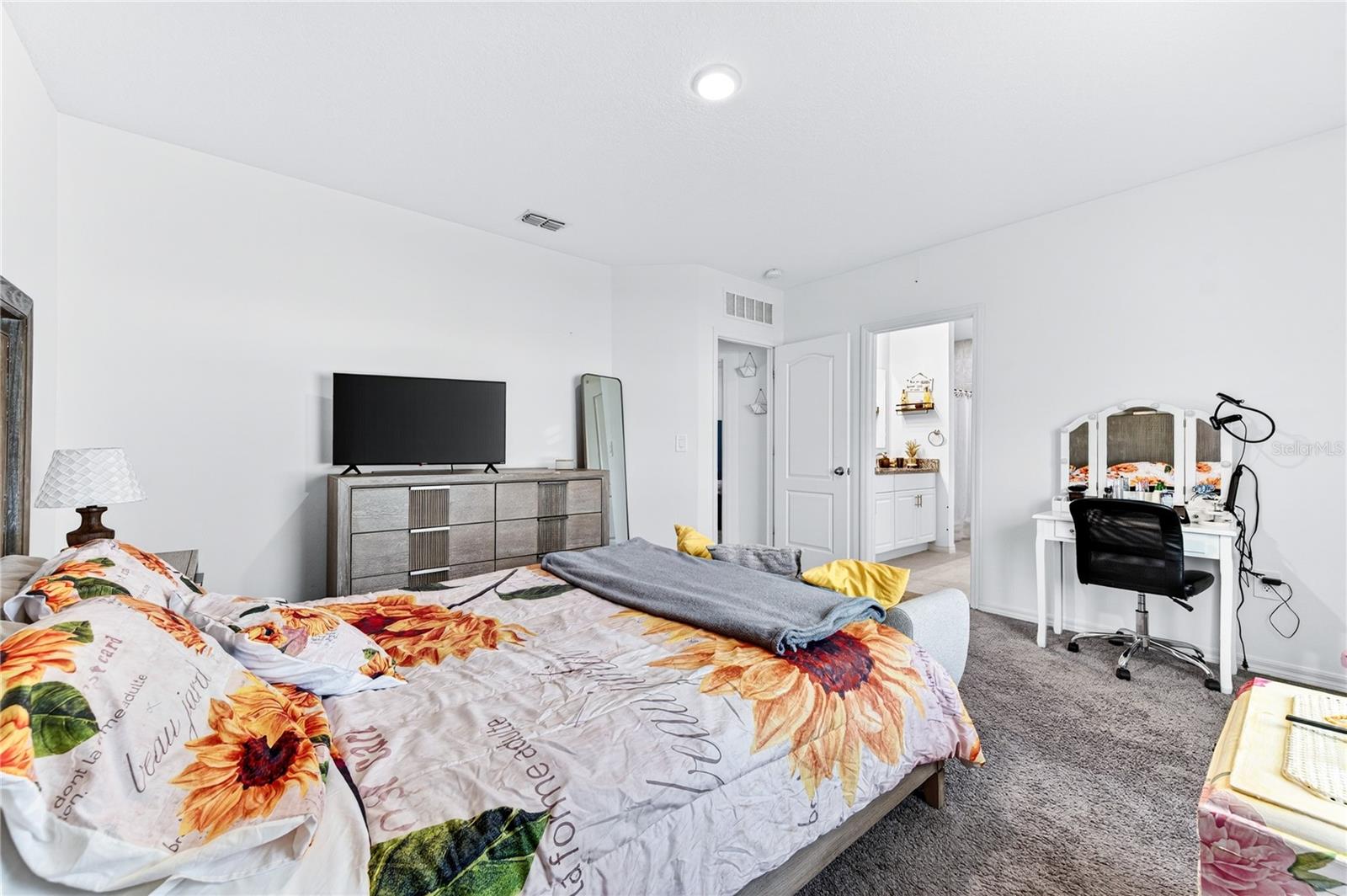 180 DOLPHIN ST SE, PALM BAY, FL, 32909