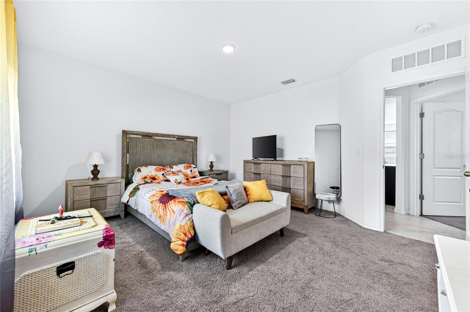 180 DOLPHIN ST SE, PALM BAY, FL, 32909