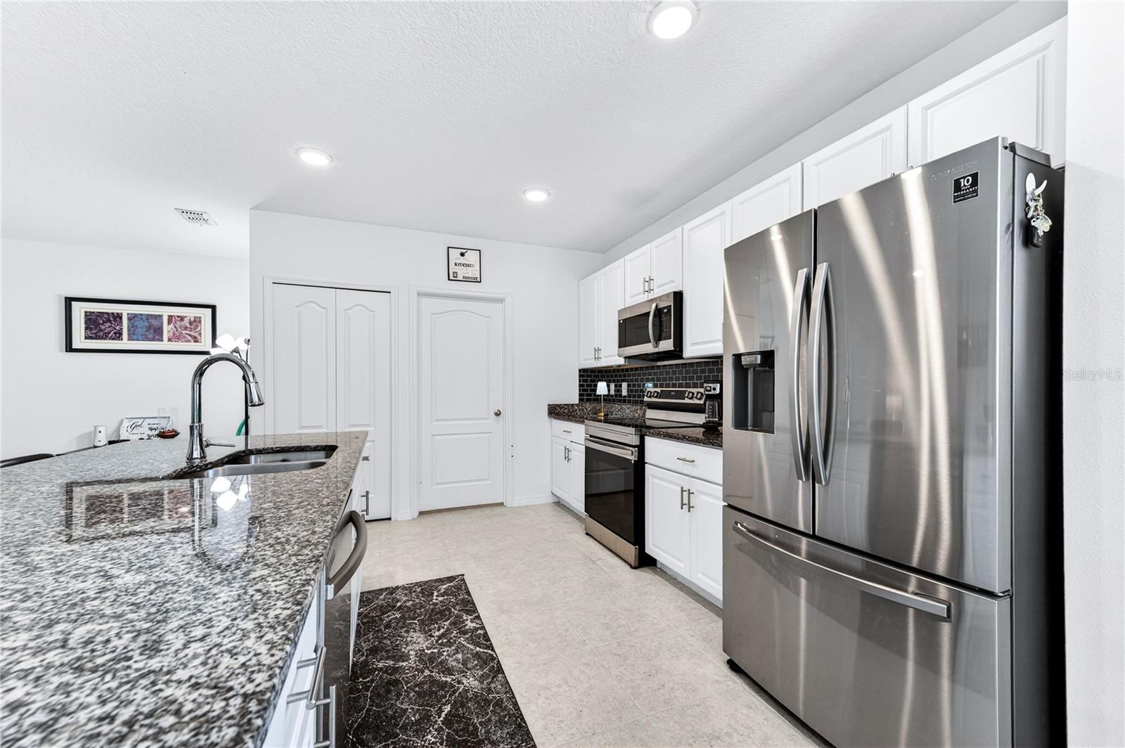 180 DOLPHIN ST SE, PALM BAY, FL, 32909