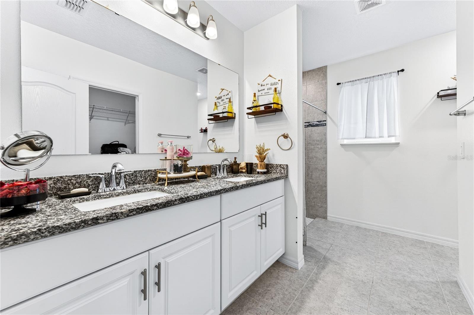 180 DOLPHIN ST SE, PALM BAY, FL, 32909