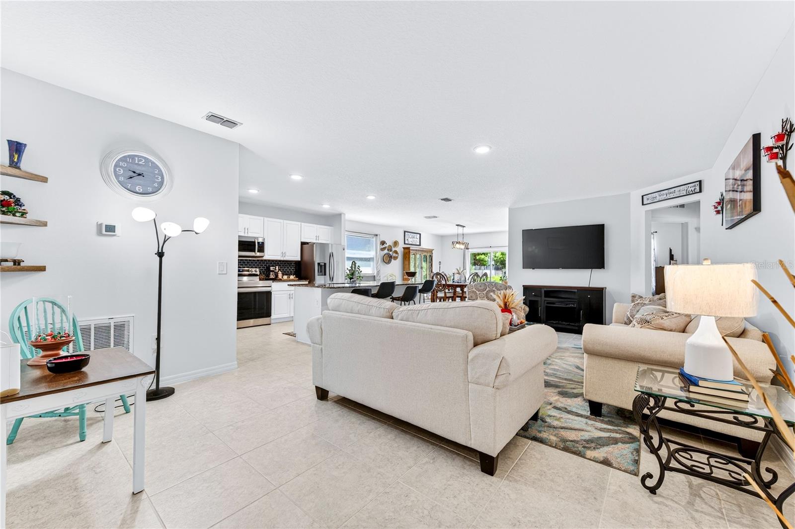 180 DOLPHIN ST SE, PALM BAY, FL, 32909