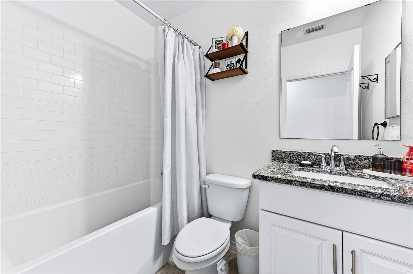 180 DOLPHIN ST SE, PALM BAY, FL, 32909