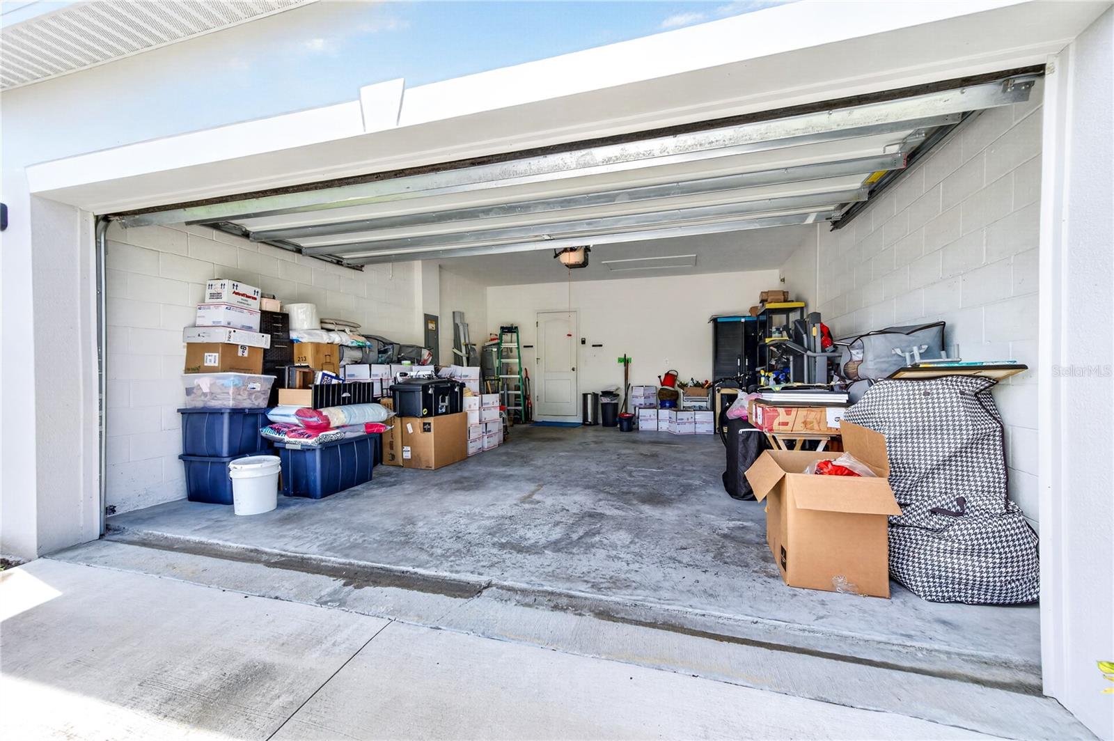 180 DOLPHIN ST SE, PALM BAY, FL, 32909