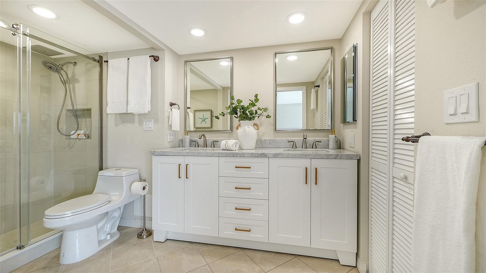 1750 BENJAMIN FRANKLIN DR #5F, SARASOTA, FL, 34236