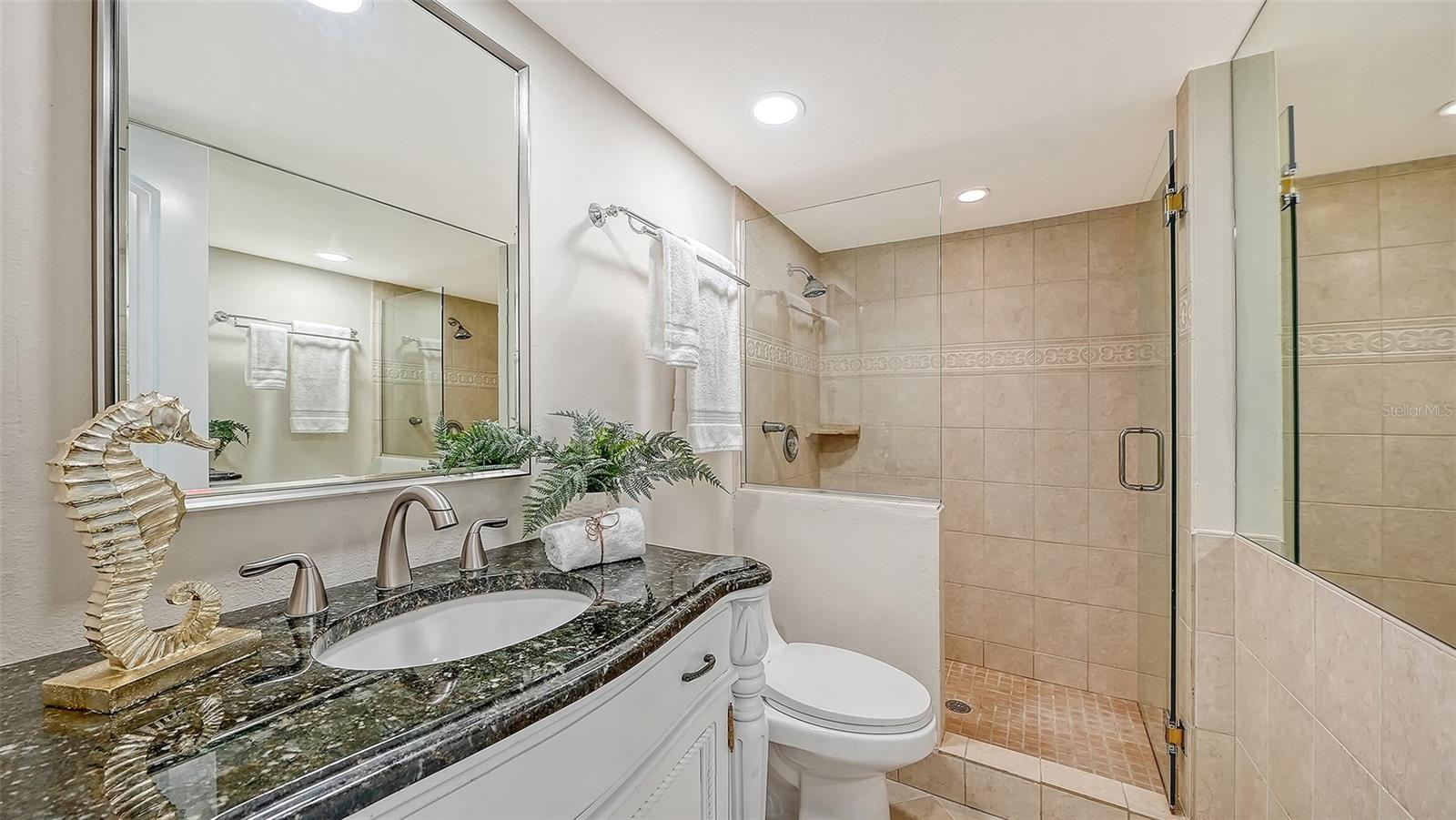 1750 BENJAMIN FRANKLIN DR #5F, SARASOTA, FL, 34236