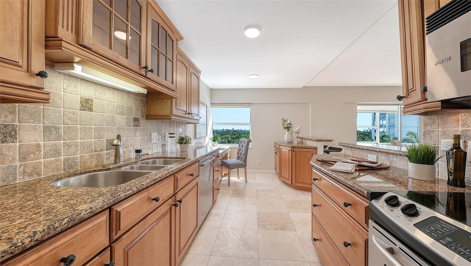 1750 BENJAMIN FRANKLIN DR #5F, SARASOTA, FL, 34236