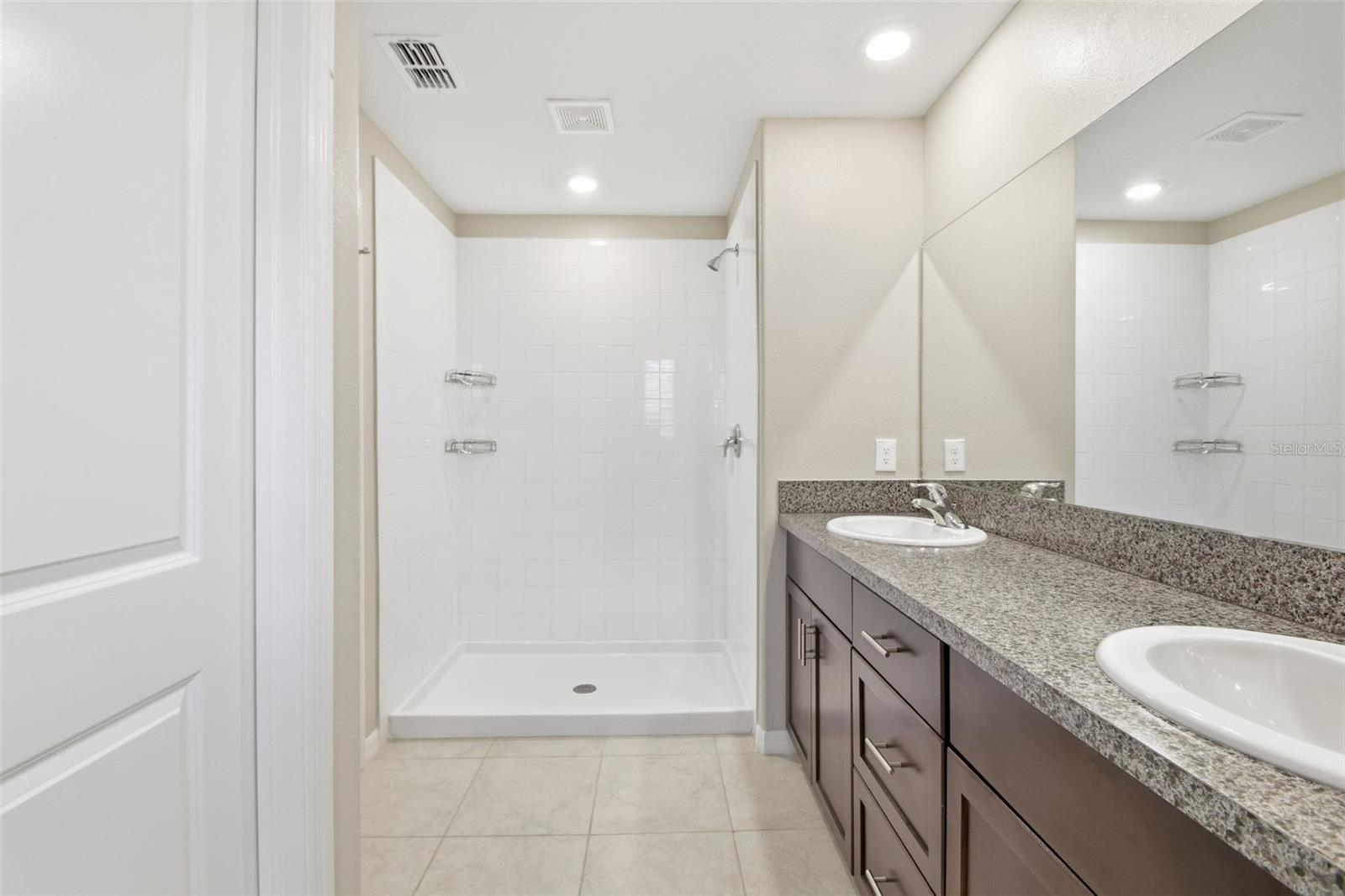 7329 CANTERBURY BELLS CT, TAMPA, FL, 33619