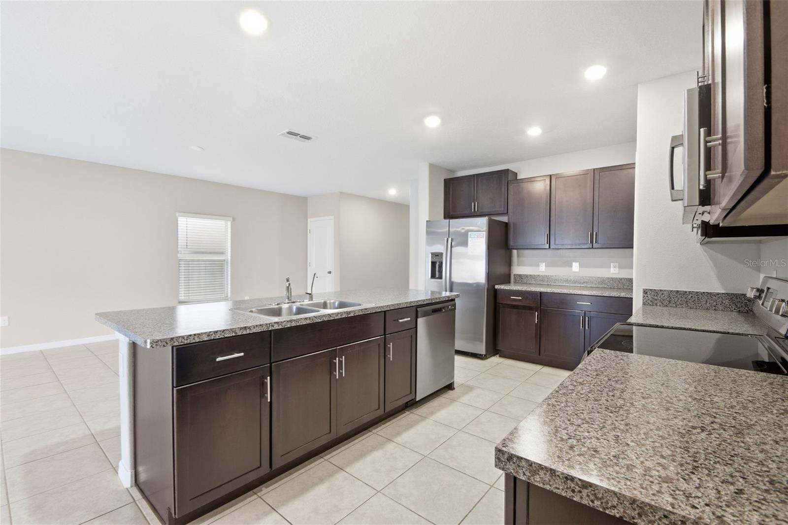 7329 CANTERBURY BELLS CT, TAMPA, FL, 33619