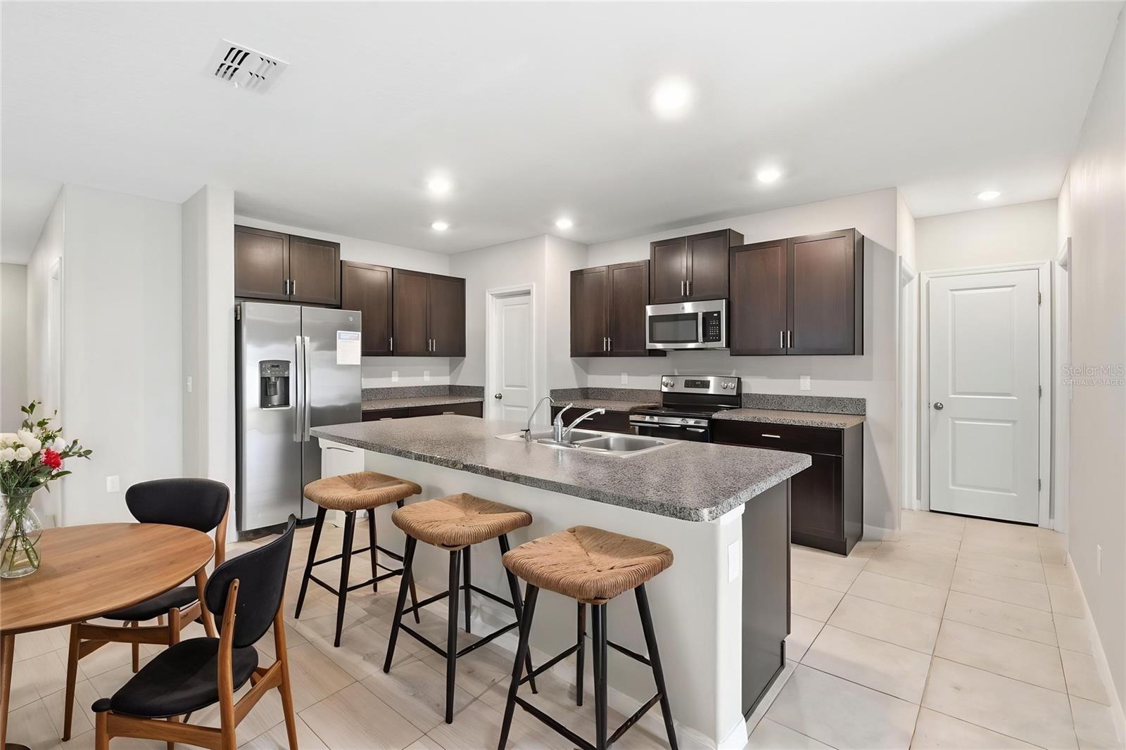 7329 CANTERBURY BELLS CT, TAMPA, FL, 33619