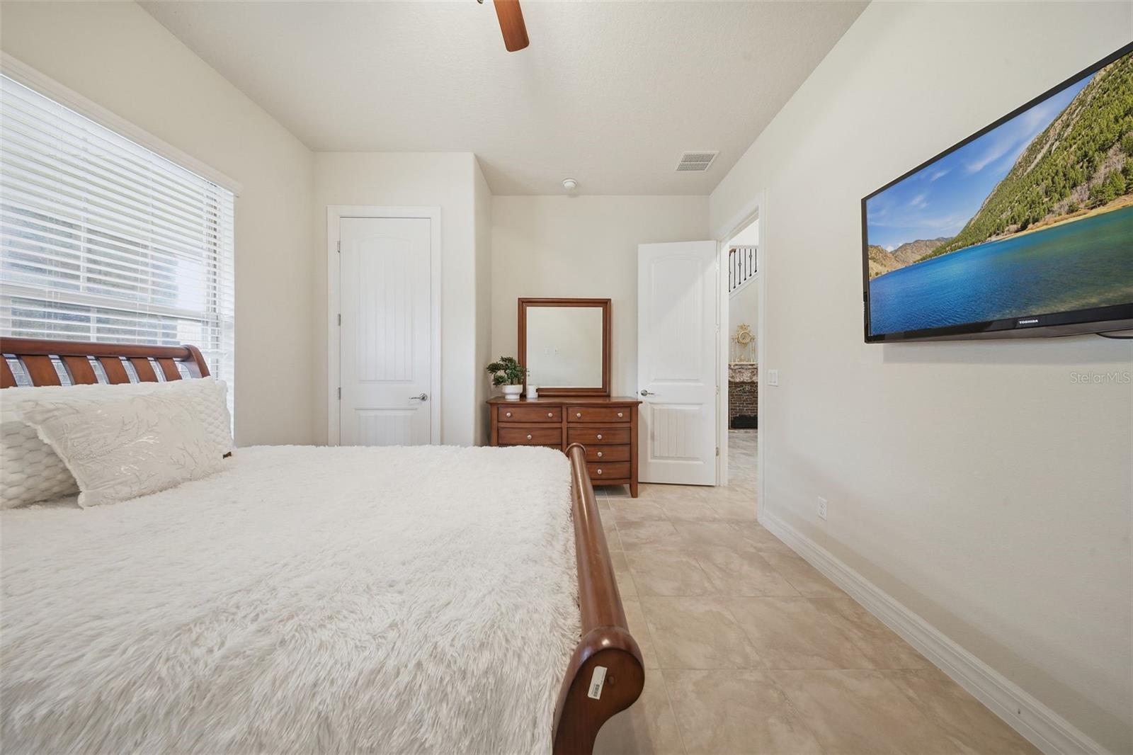 10902 CITRON OAKS DR, ORLANDO, FL, 32836