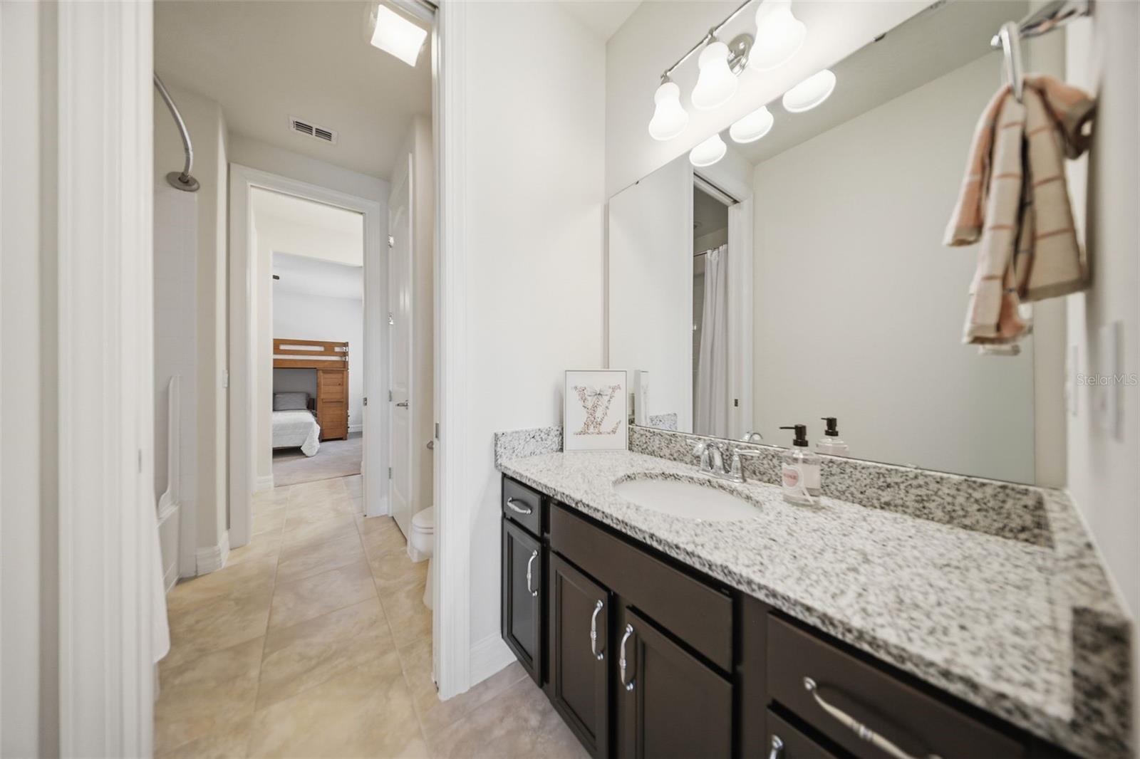 10902 CITRON OAKS DR, ORLANDO, FL, 32836