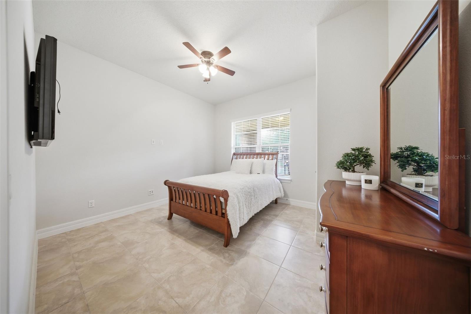10902 CITRON OAKS DR, ORLANDO, FL, 32836