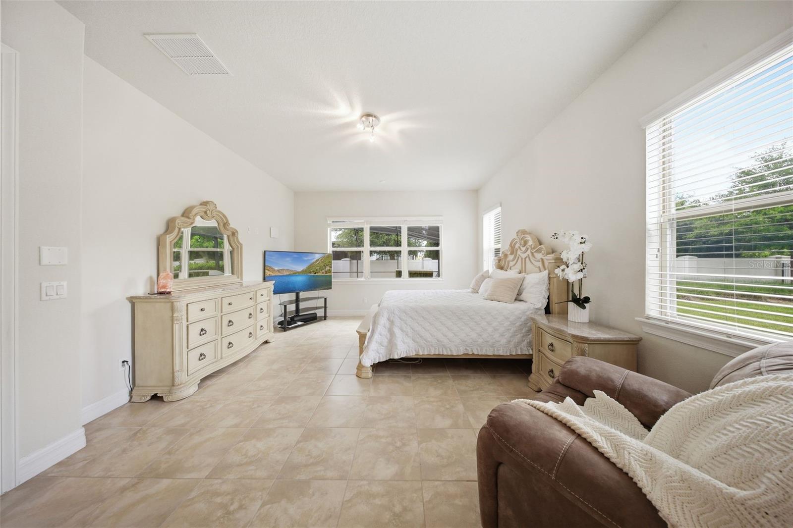 10902 CITRON OAKS DR, ORLANDO, FL, 32836