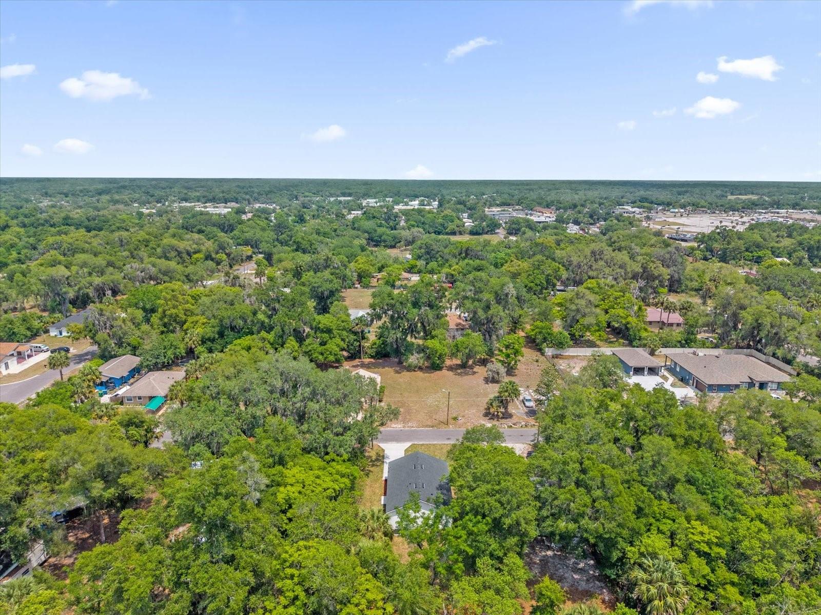1126 S THOMPSON AVE, DELAND, FL, 32720