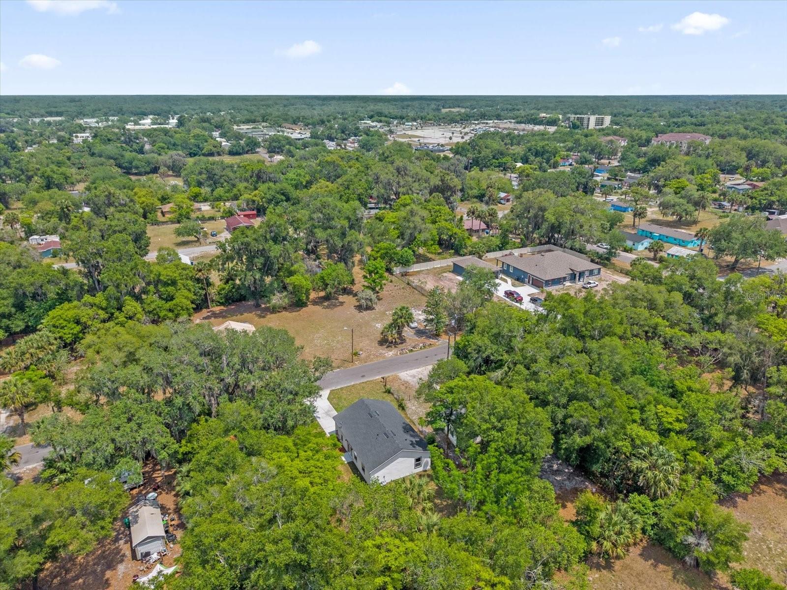 1126 S THOMPSON AVE, DELAND, FL, 32720