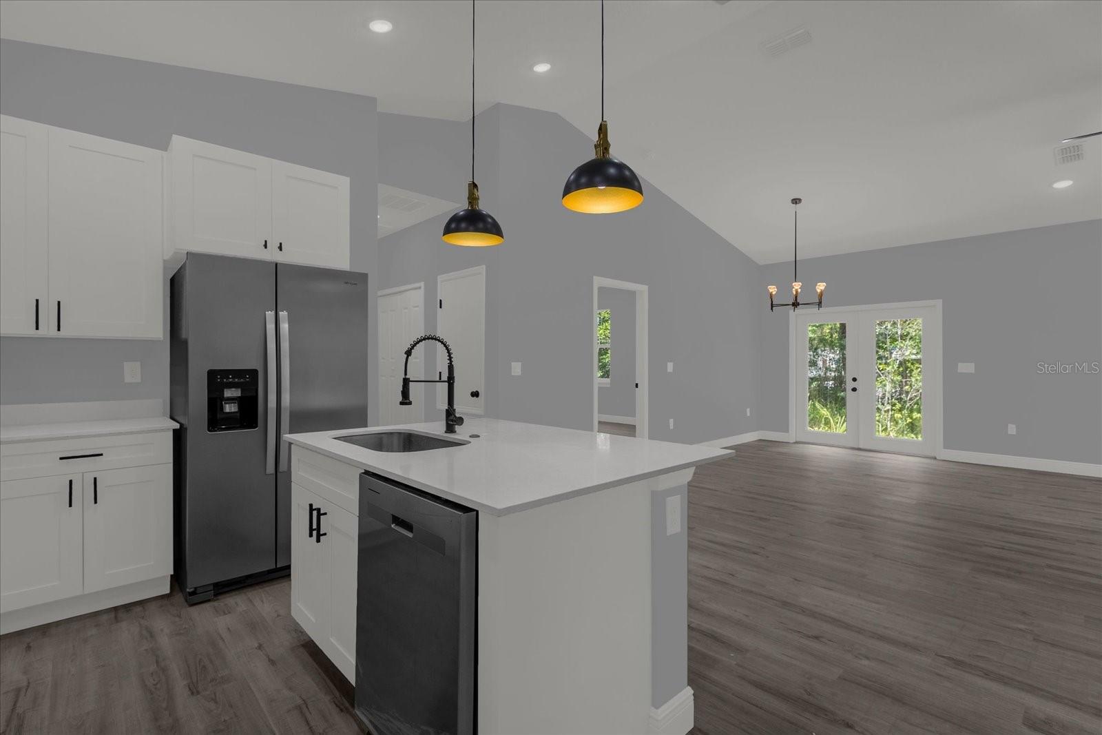 1126 S THOMPSON AVE, DELAND, FL, 32720