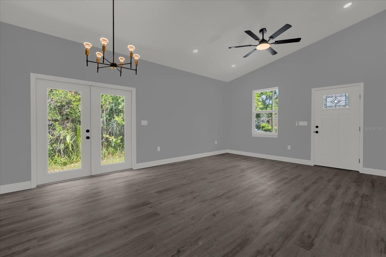 1126 S THOMPSON AVE, DELAND, FL, 32720