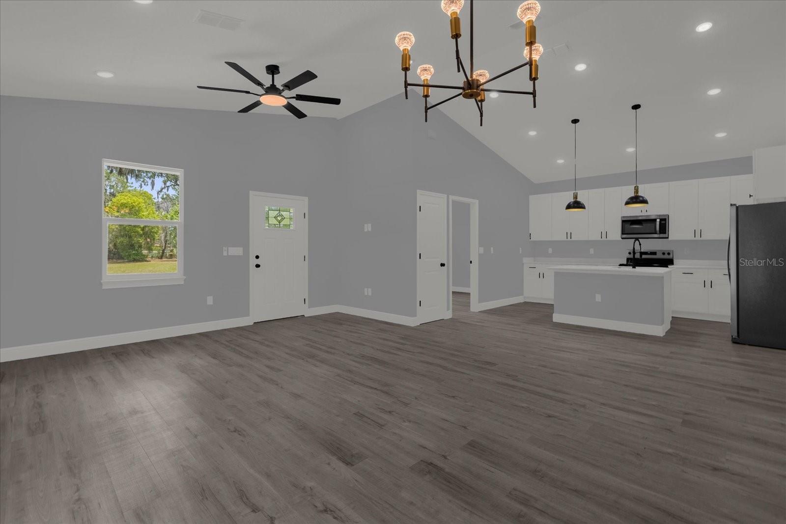 1126 S THOMPSON AVE, DELAND, FL, 32720