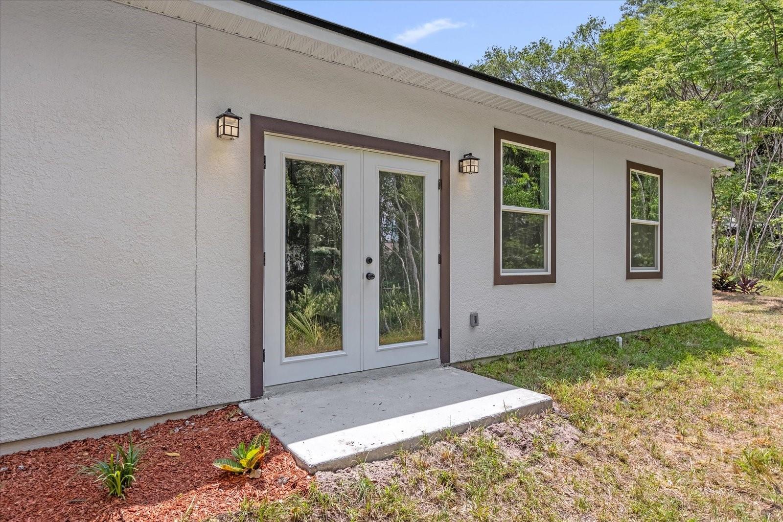 1126 S THOMPSON AVE, DELAND, FL, 32720
