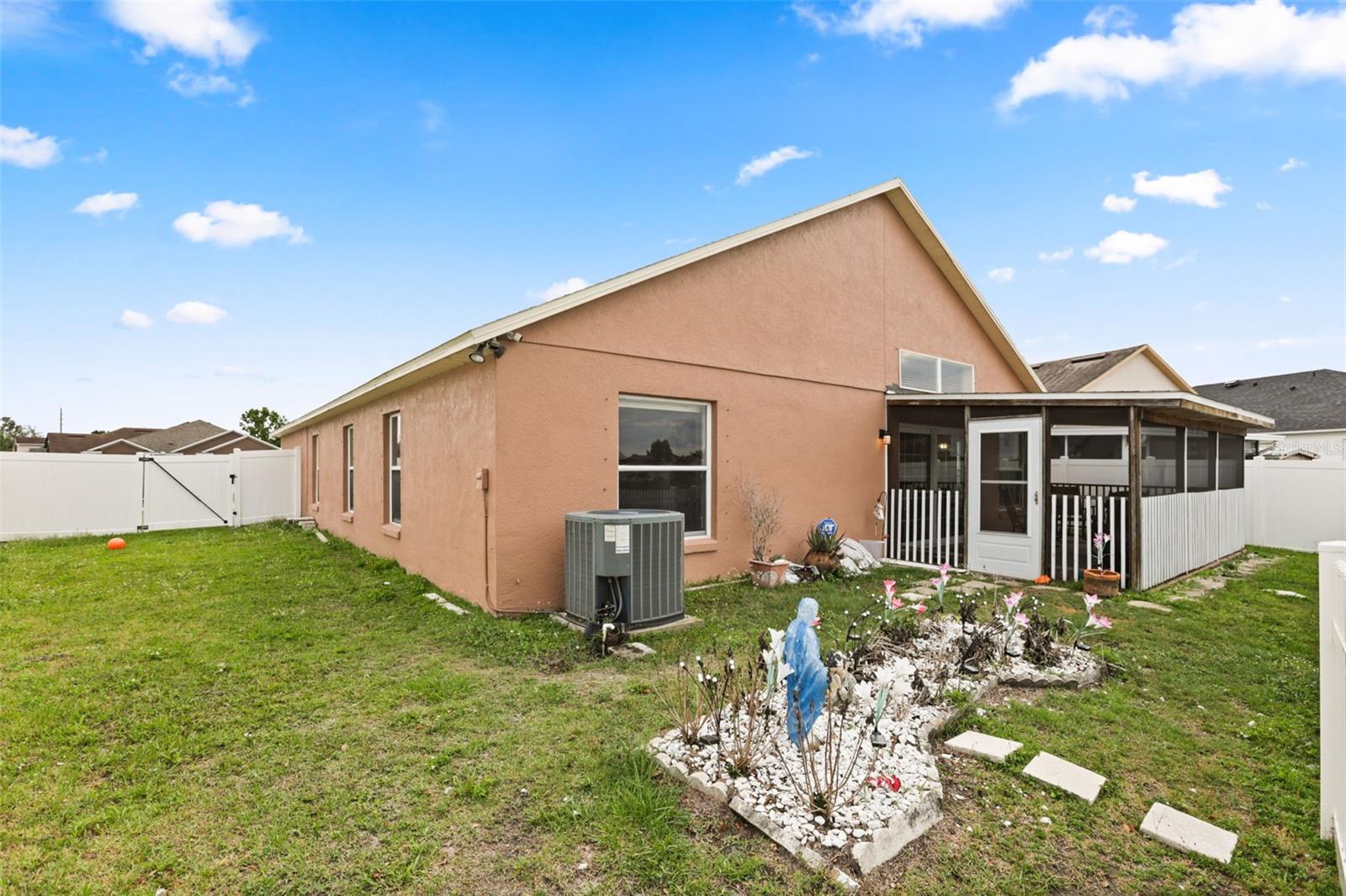 2335 TOPAZ TRL, KISSIMMEE, FL, 34743
