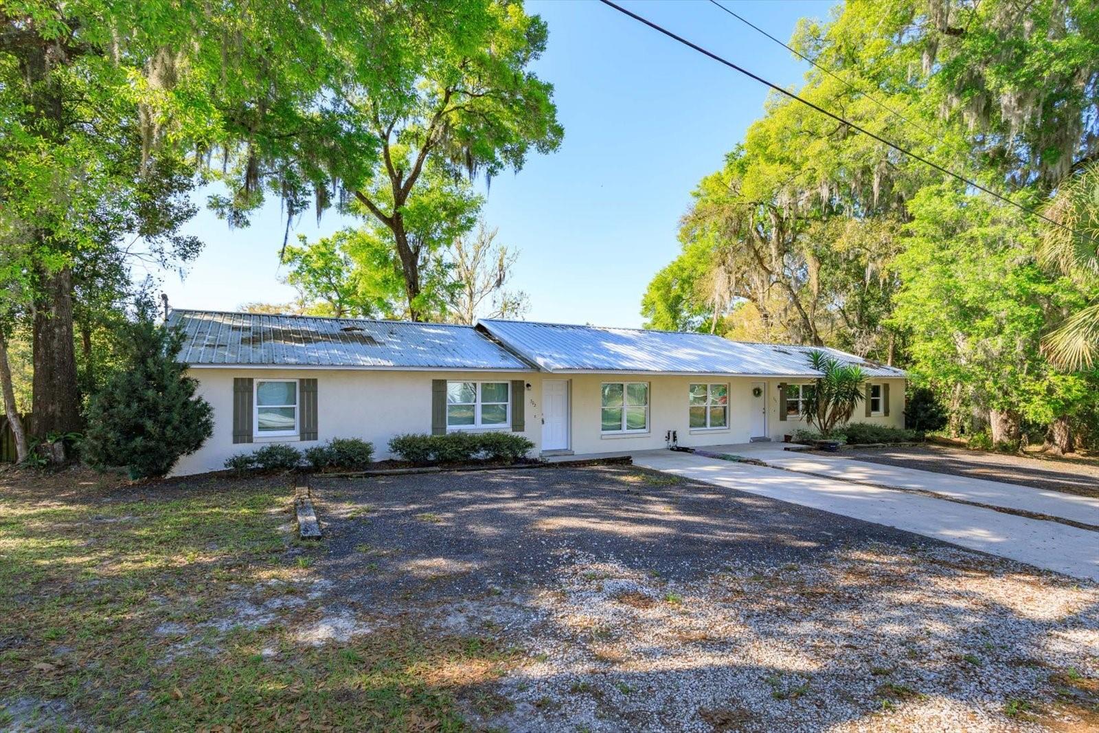 300 BALLARD AVE, DELAND, FL, 32724
