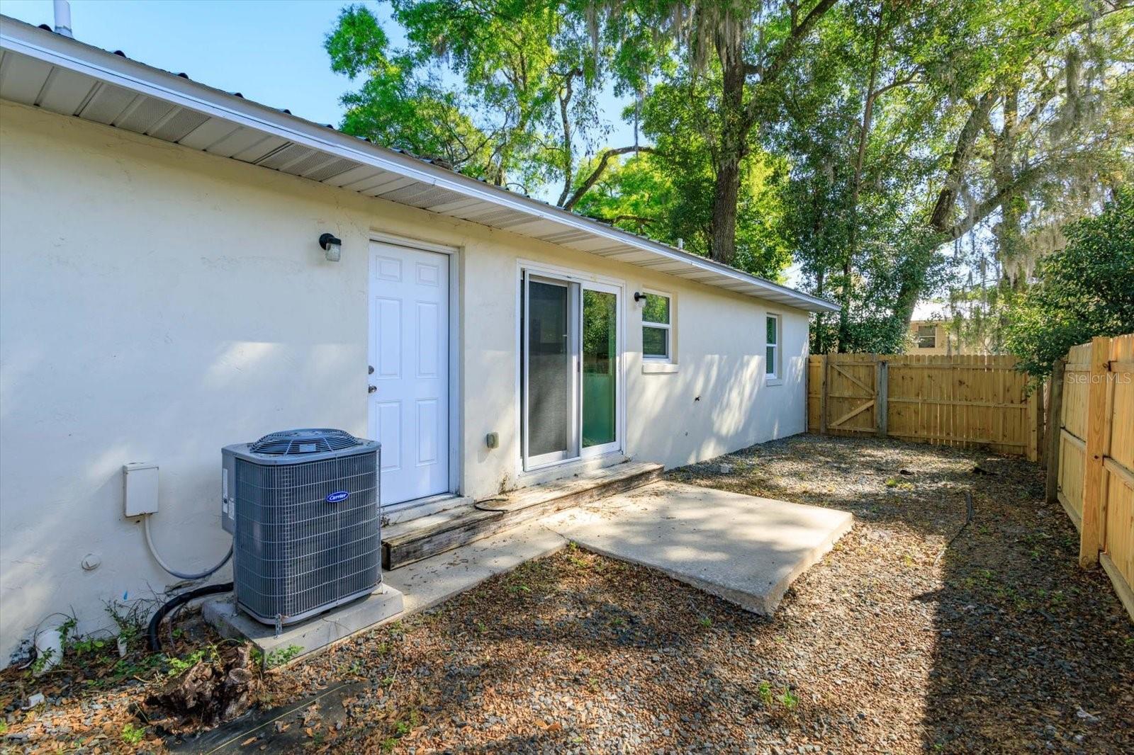 300 BALLARD AVE, DELAND, FL, 32724