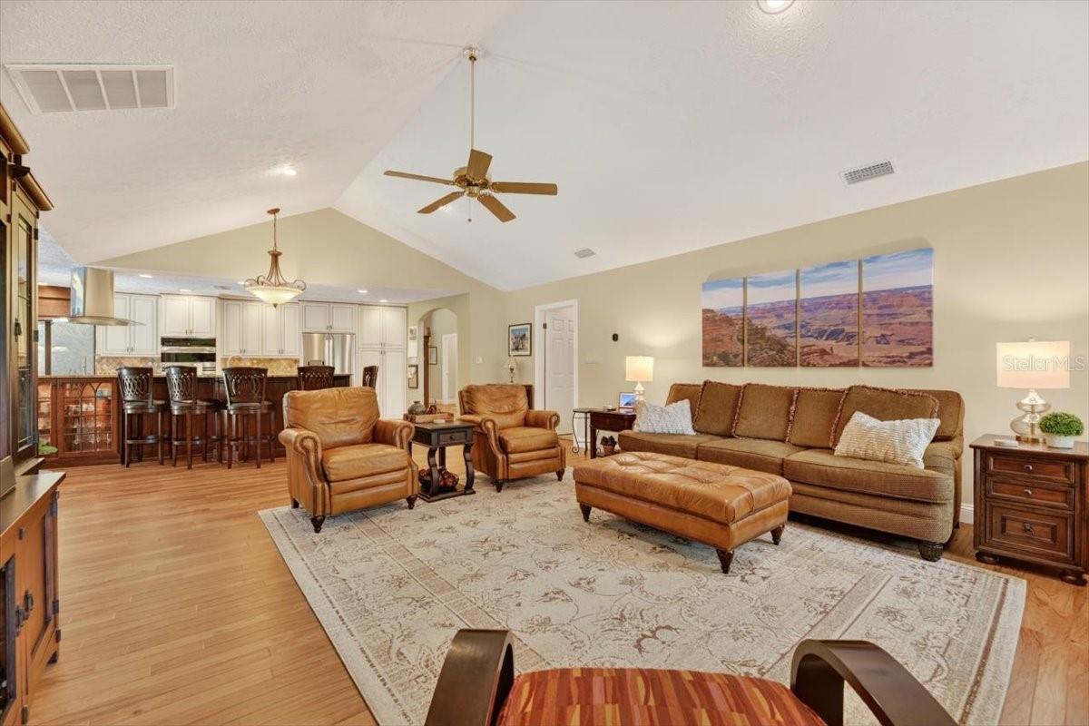 11214 LEPRECHAUN DR, RIVERVIEW, FL, 33569