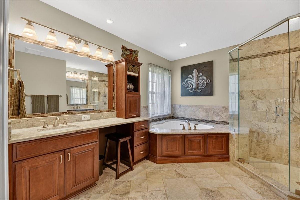 11214 LEPRECHAUN DR, RIVERVIEW, FL, 33569