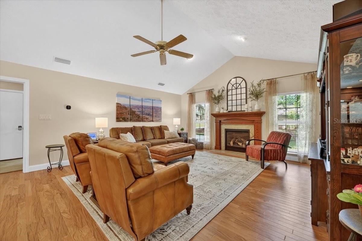 11214 LEPRECHAUN DR, RIVERVIEW, FL, 33569