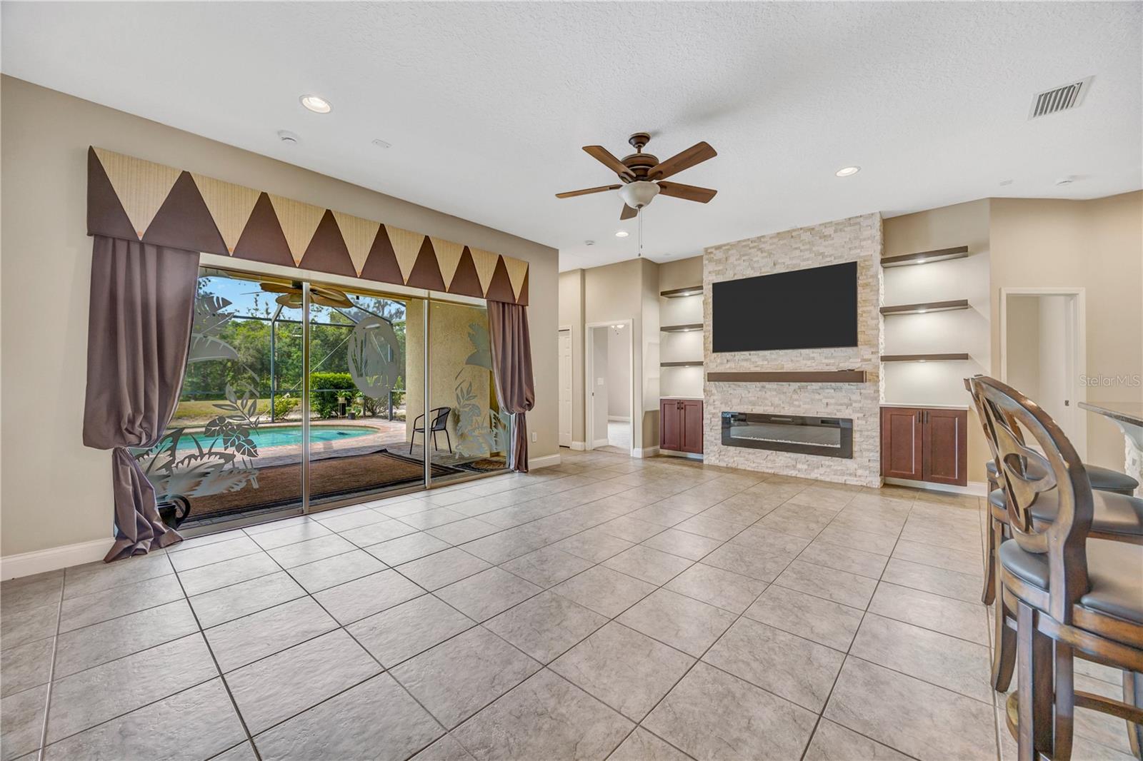 27438 SORA BLVD, WESLEY CHAPEL, FL, 33544