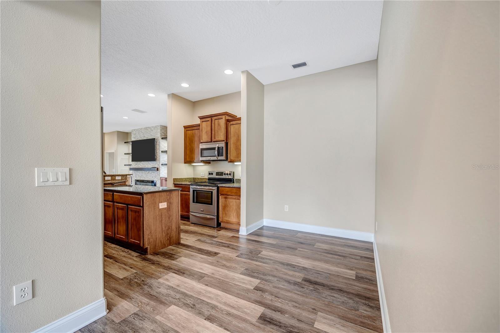 27438 SORA BLVD, WESLEY CHAPEL, FL, 33544