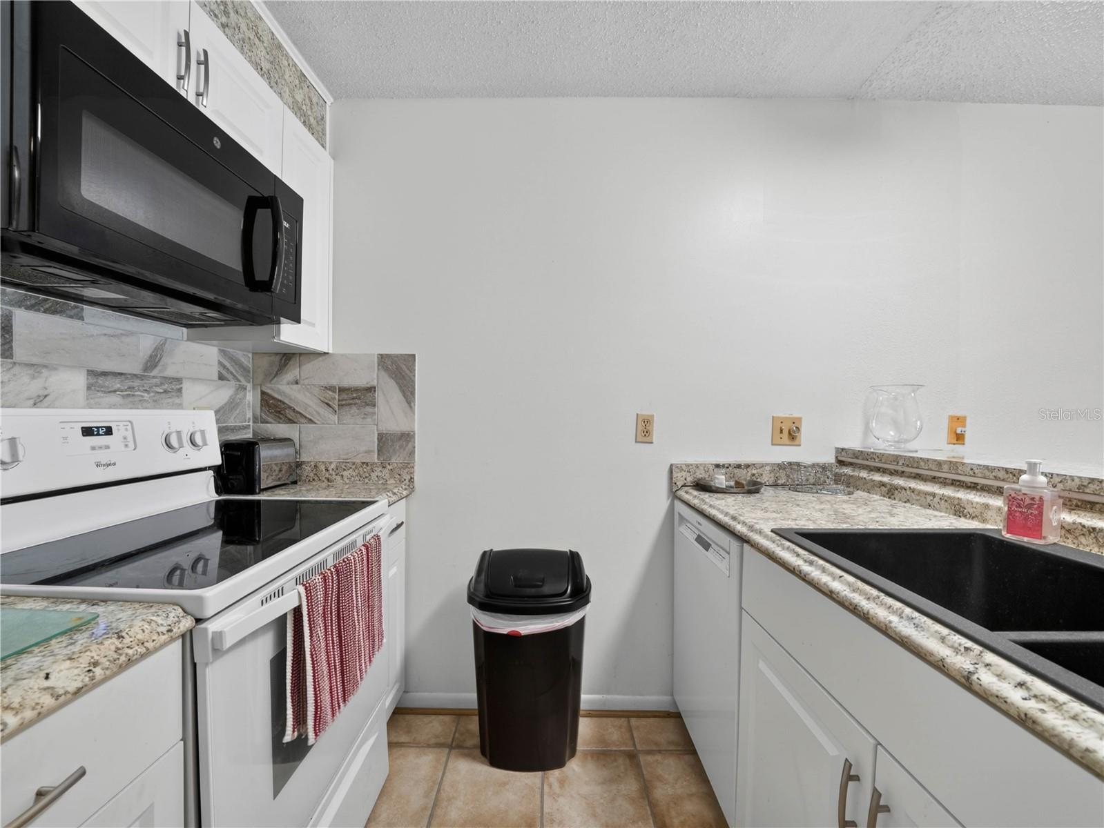 900 AVENUE Z SE #D6, WINTER HAVEN, FL, 33880