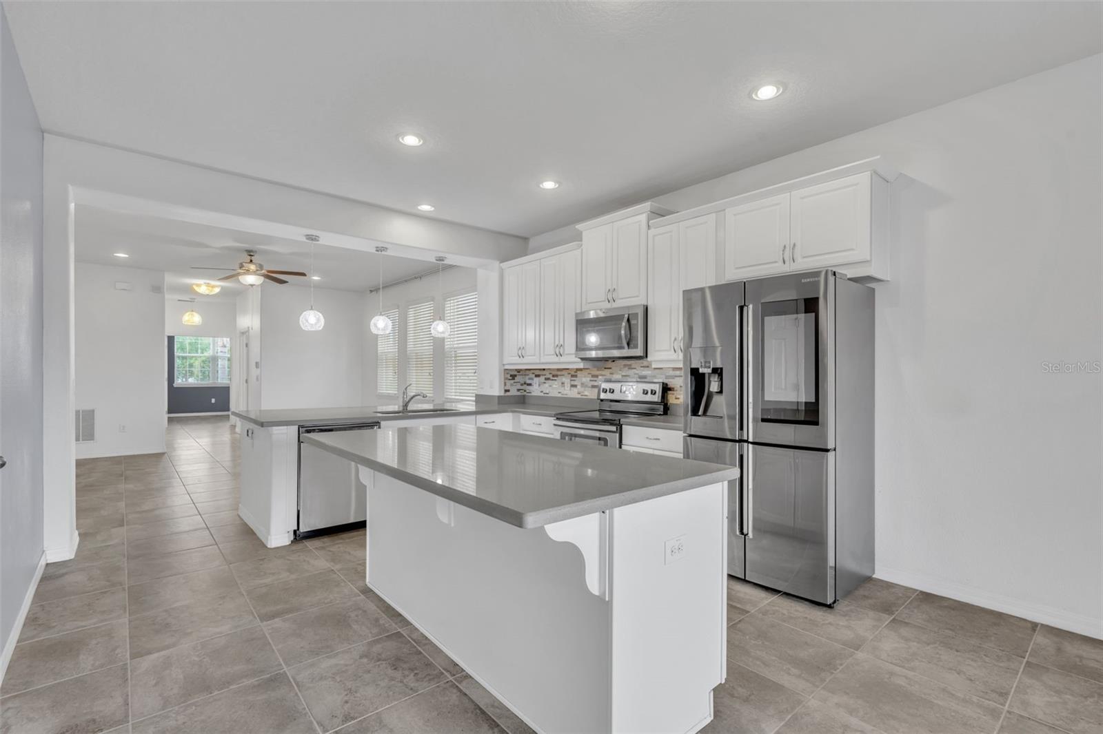 2548 NOUVEAU WAY, KISSIMMEE, FL, 34741