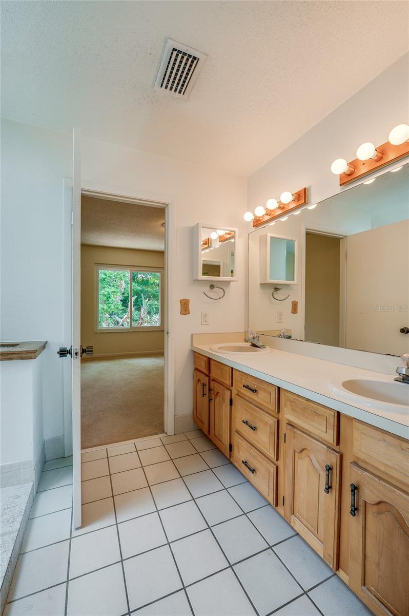 7 WATERFRONT CT, ORMOND BEACH, FL, 32174